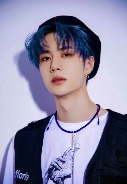 娱乐圈吃王一博肖战的瓜,娱乐圈风云再起,兄弟情深还是暗流涌动?